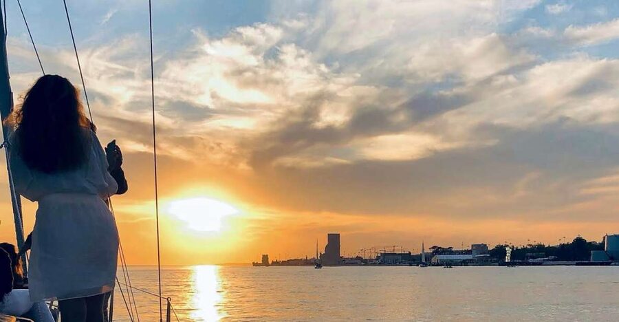 Lisbon: Private Tagus River Sunset Cruise on a Luxury Boat - Jerónimos Monastery and MAAT from the water
