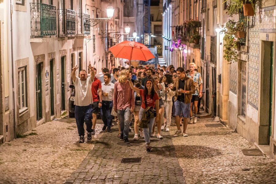 Lisbon: Pub Crawl with Open Bar (Premium Upgrade Available) - Key points to know before you go