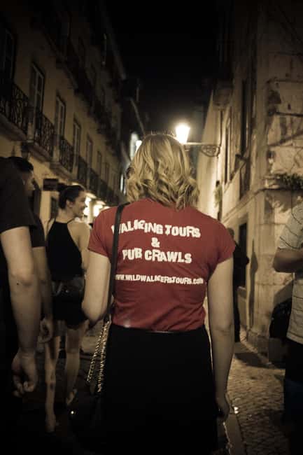 Lisbon: Pub Crawl with Open Bar (Premium Upgrade Available) - Finishing in Cais do Sodré