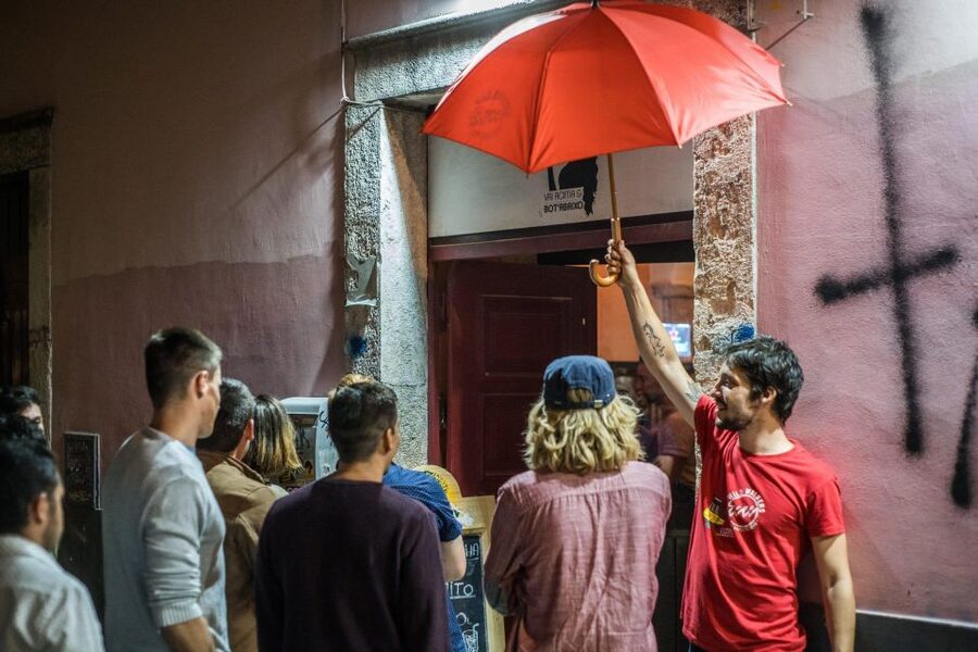 Lisbon: Pub Crawl with Open Bar (Premium Upgrade Available) - What the $23 price really buys you