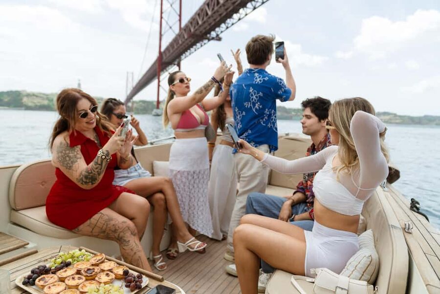 Lisbon – Sunset Porto Tonic Premium Boat Experience - Key points to know before you book