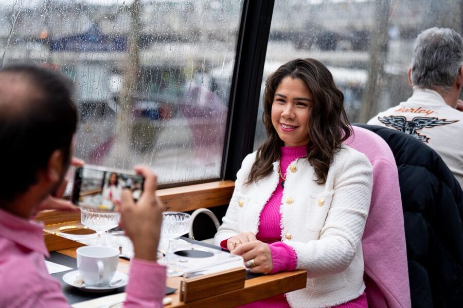 London: Traditional Afternoon Tea Tour in a Luxury Coach - St. Paul’s and the City of London