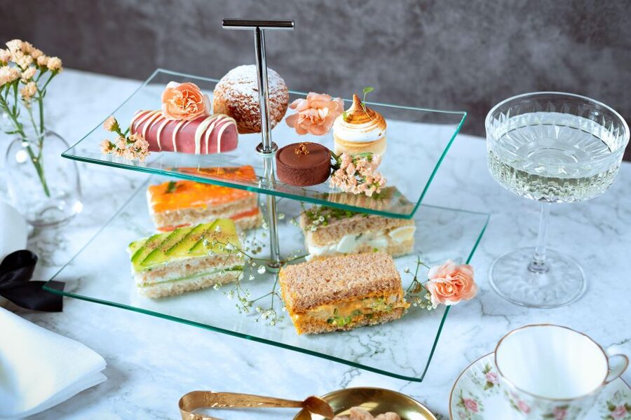 London: Traditional Afternoon Tea Tour in a Luxury Coach - Tower Bridge, the Tower of London, and the Shard