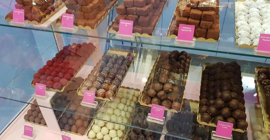 London: VIP Chocolate Tour - Green Park to the first Mayfair tasting
