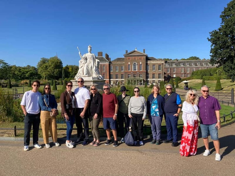 London: VIP Kensington Palace Gardens Tour & Royal High Tea - FAQ