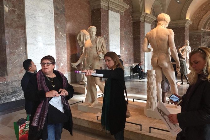 Louvre Museum - Exclusive Guided Tour (Entry Included) - A route shaped by your guide