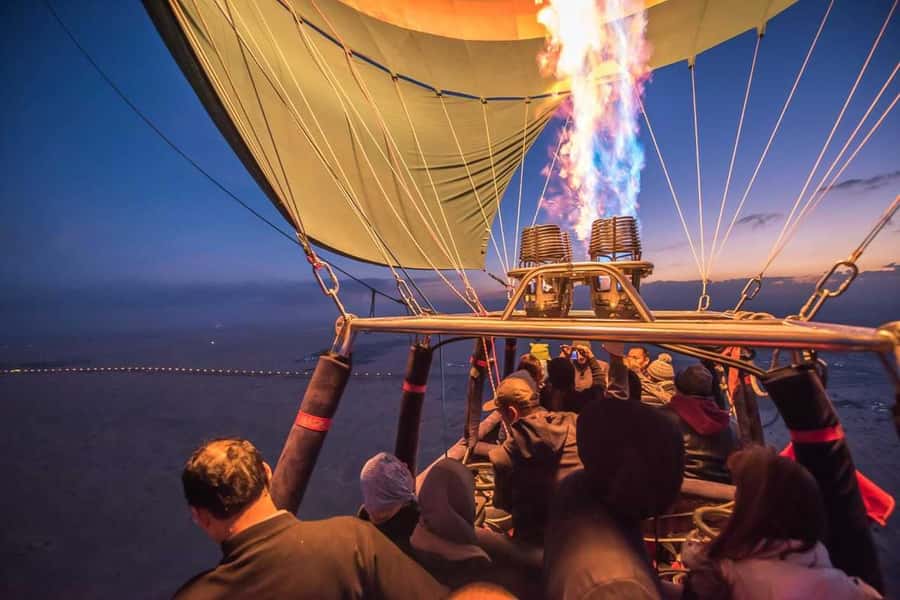 Luxor: Deluxe Sunrise Hot Air Balloon - Starting before dawn in Luxor