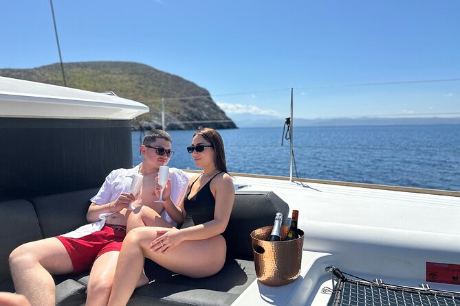 Luxury Catamaran Cruise, Dia Island –Open Bar & Lunch -Top Rated! - Is $145.18 a fair price?