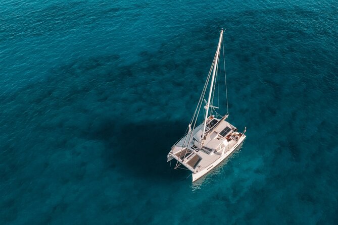 Luxury Catamaran Cruise, Dia Island –Open Bar & Lunch -Top Rated! - Booking, weather, and cancellation details
