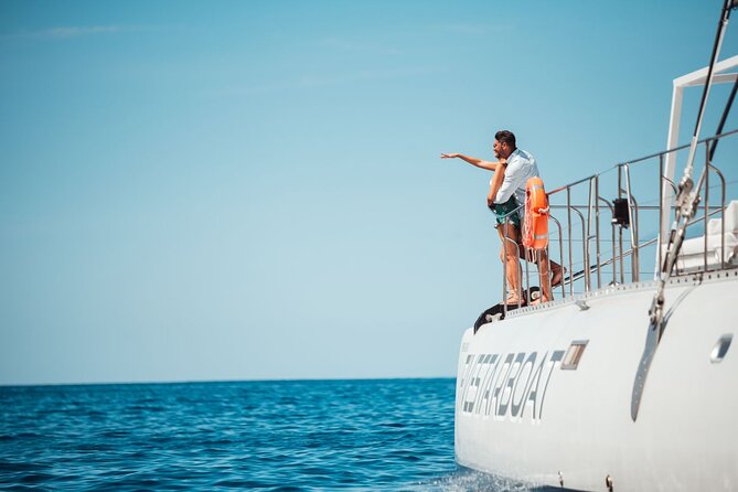 Luxury Catamaran Cruise with Brunch and Unlimited Drinks - Whale and dolphin watching, with realistic expectations