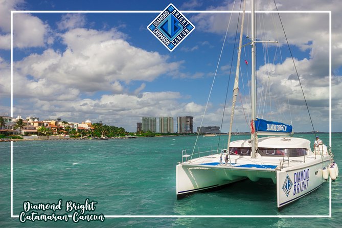 Luxury Catamaran tour to Isla Mujeres with Transportation from Cancun - What the $88.54 price really covers