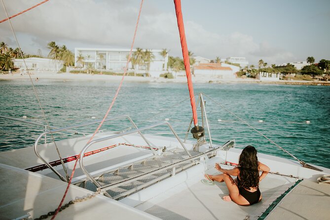 Luxury Champagne and Lobster Sail to Boca Catalina - Why the small boat changes the whole morning