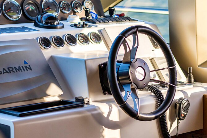Luxury cruise on The Pearl 48ft to Atlantis & Burj Al Arab. - Sunset timing and the pace of the cruise