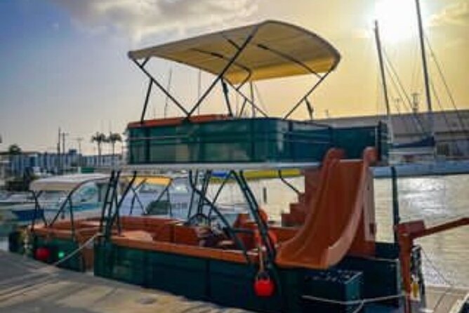 Luxury Evening Voyage - All-Inclusive Coastal Cruise By Oceanluxx - The open bar and the social mood