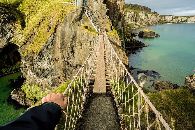 Luxury Giants Causeway Tour in Mercedes + FREE Belfast Mural Tour - Bushmills: know what you are getting