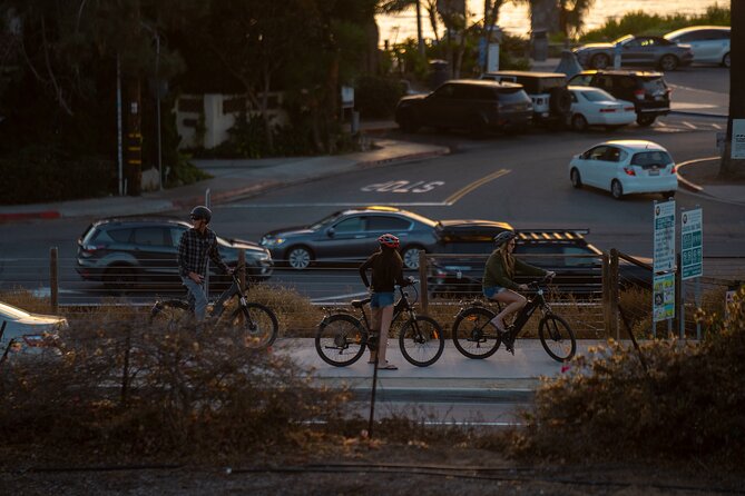 Luxury Guided Electric Bike Tour to Downtown Encinitas - Cardiff-by-the-Sea and the Cardiff Kook
