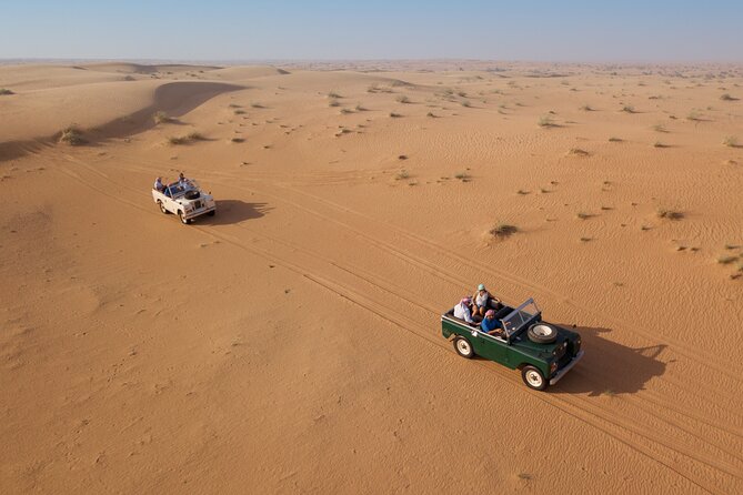 Luxury Hot Air Balloon, Land Rover Defender & Michelin Breakfast - A vintage Land Rover ride to the private retreat