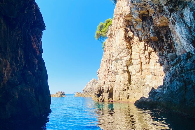 Luxury Private Boat Tour to Elaphiti Islands - A view of Dubrovnik from the water