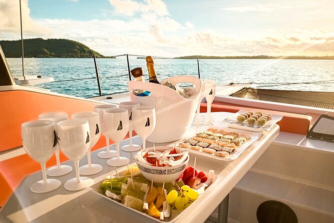 LUXURY PRIVATE Catamaran Bora Bora : Half-Day Trip - Snorkeling where the lagoon feels like an aquarium