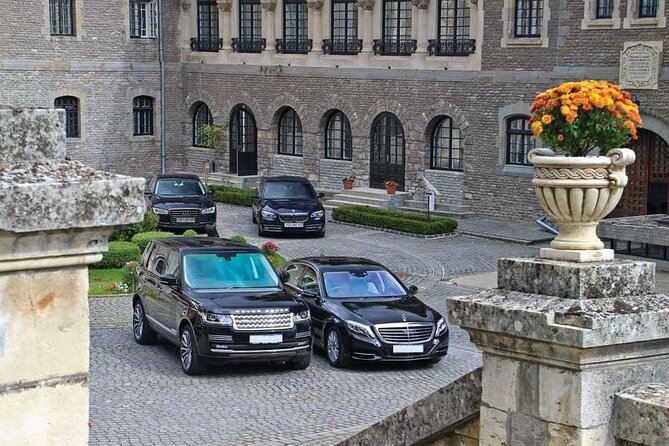 Luxury Private Hire Tour for 2- 6 people around Northern Ireland - What the guides add to the day