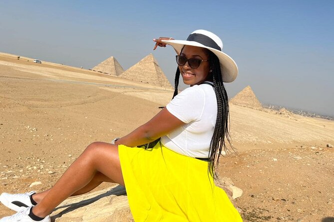 Luxury Private Tour Giza Pyramids ,Egyptian Museum and Bazaars - The one-hour Egyptian souvenir stop