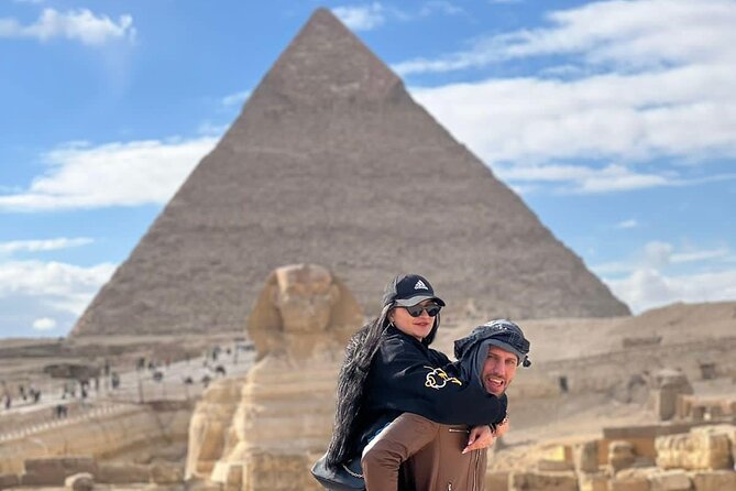 Luxury Private Tour Giza Pyramids ,Egyptian Museum and Bazaars - Giza and the three main pyramids