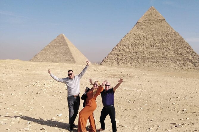 Luxury Private Tour Giza pyramids ,Sphinx ,Camel Rid and Lunch - Meeting the Great Sphinx