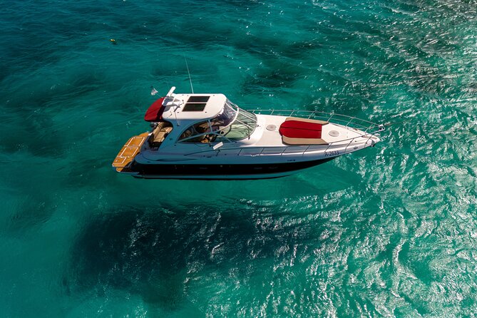 Luxury Private Yacht Charter Aruba - Eden Luca Yachts - What the Cruise Feels Like on the Water