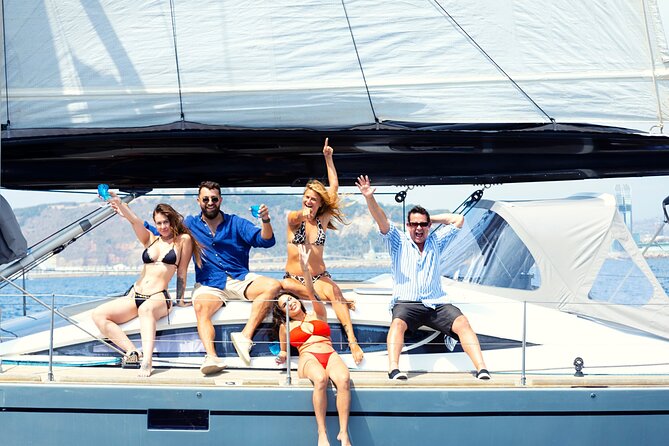 Luxury Private Yacht Sailing Tours in Barcelona - Best for families, birthdays, and small groups