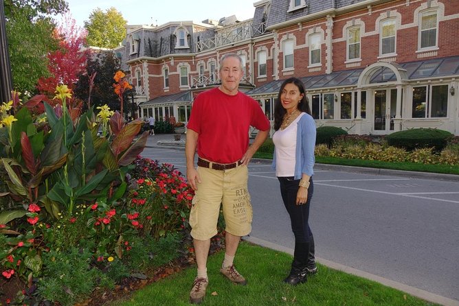 Luxury Small-Group Niagara Falls Day Tour from Toronto with Hornblower Cruise - How the small group changes the day