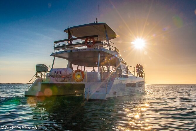 Luxury Sunset Cruise with Prosecco - Table Bay views at sunset
