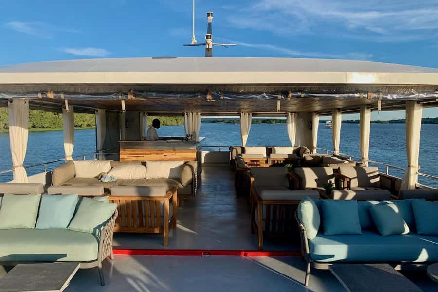 Luxury Sunset Dinner Cruise with 4-Course Meal - Key points to know