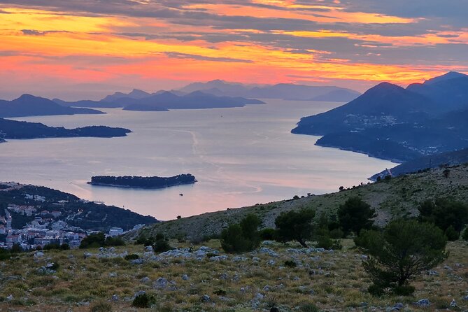 Luxury Sunset Tour with Wine Tasting - Three Croatian wines at the sunset stop
