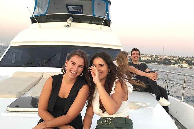 Luxury Sunset Yacht Cruise on the Bosphorus – Refresh & Relax - Dolmabahçe, Ciragan Palace, and Ortaköy