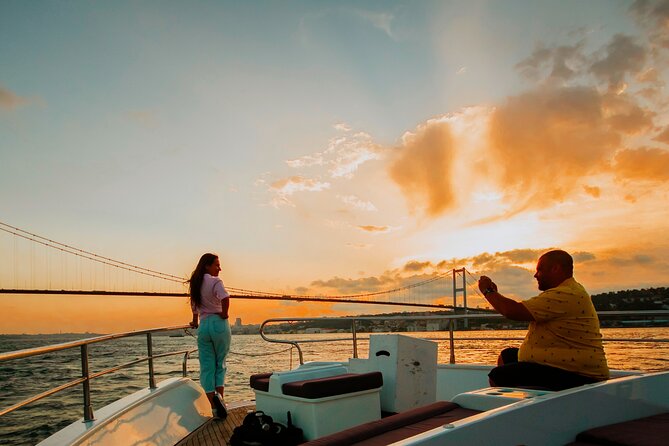 Luxury Sunset Yacht Cruise on the Bosphorus – Refresh & Relax - Kucuksu Palace and Anadoluhisarı