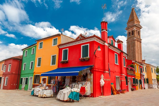 Luxury Tour of Murano & Burano by Private Boat and Guide - Murano: glassblowing at close range