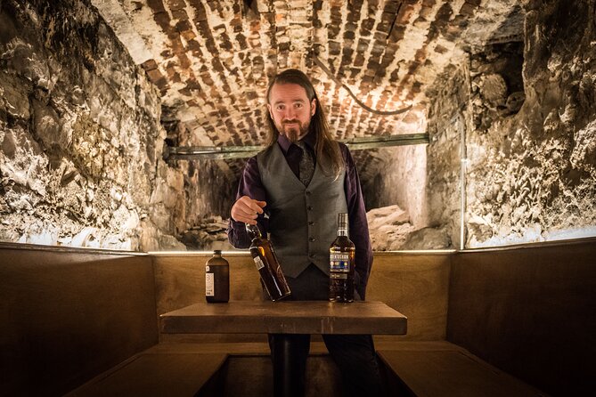 Luxury Whisky Tasting in Edinburgh's Underground Vaults | 90min - Why the small group matters