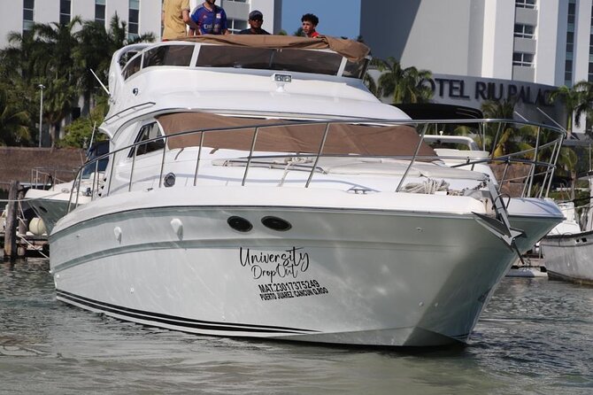 Luxury Yacht in Paradise and snorkel by Isla Mujeres - Snorkeling near Isla Mujeres