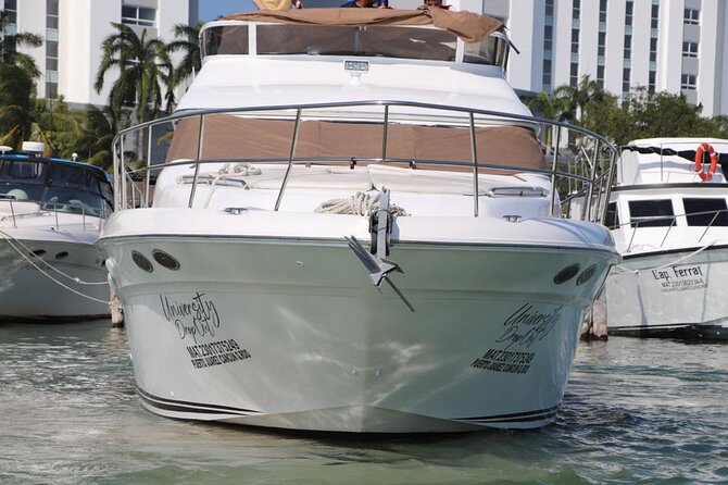 Luxury Yacht in Paradise and snorkel by Isla Mujeres - What comes with the yacht