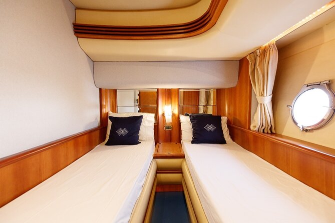 Luxury Yacht Private Rental from Dubai Marina - Why a private yacht makes sense in Dubai