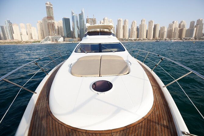 Luxury Yacht Private Rental from Dubai Marina - The three-hour route for a little more breathing room