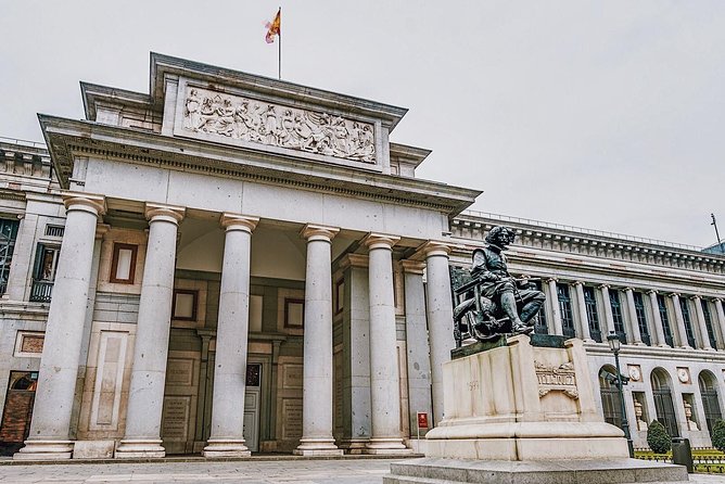 Madrid Old City Guided Exclusive Guided Walking Tour - La Latina, Plaza de la Paja, and the older city
