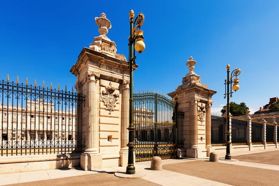 Madrid: Royal Palace VIP Tour with Skip-the-Line Ticket - The palace interiors: ceremony, art, and royal display