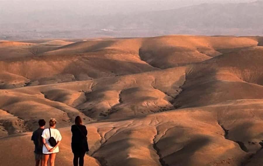 Marrakech : Agafay Desert Sunset Camel Ride & Luxury Dinner - Practical advice before you go