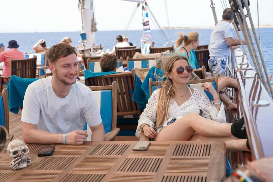 Marsa Alam: Pirates Premium Boat to turtle bay with lunch - Who should book this boat trip?