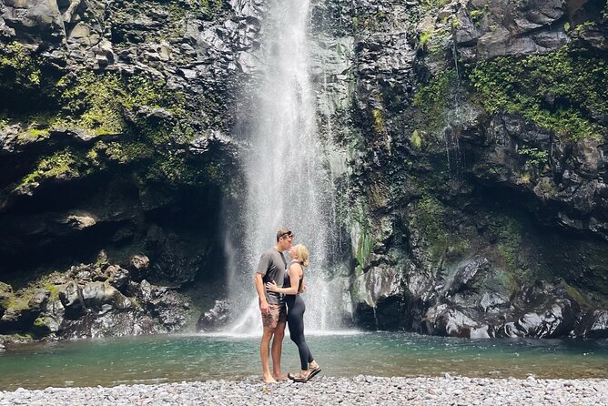 Maui: VIP Private Road to Hana Tour with Pick Up - Chocolate and coastal color in East Maui