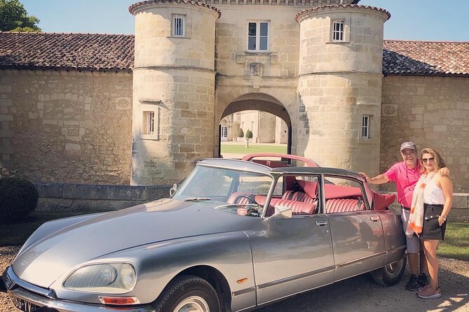 Médoc luxury wine tour aboard a Citroën DS Limousine Convertible - Full-day Pauillac and the famous first-growth names