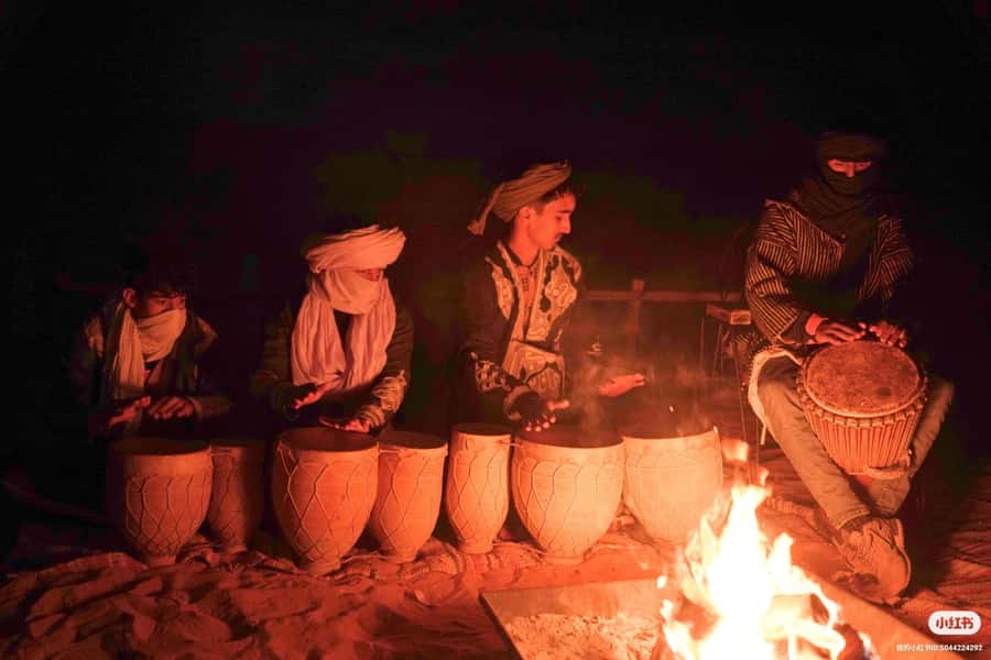 Merzouga: Overnight Stay in Luxury Desert Tent with Dinner - Your private tent and shower