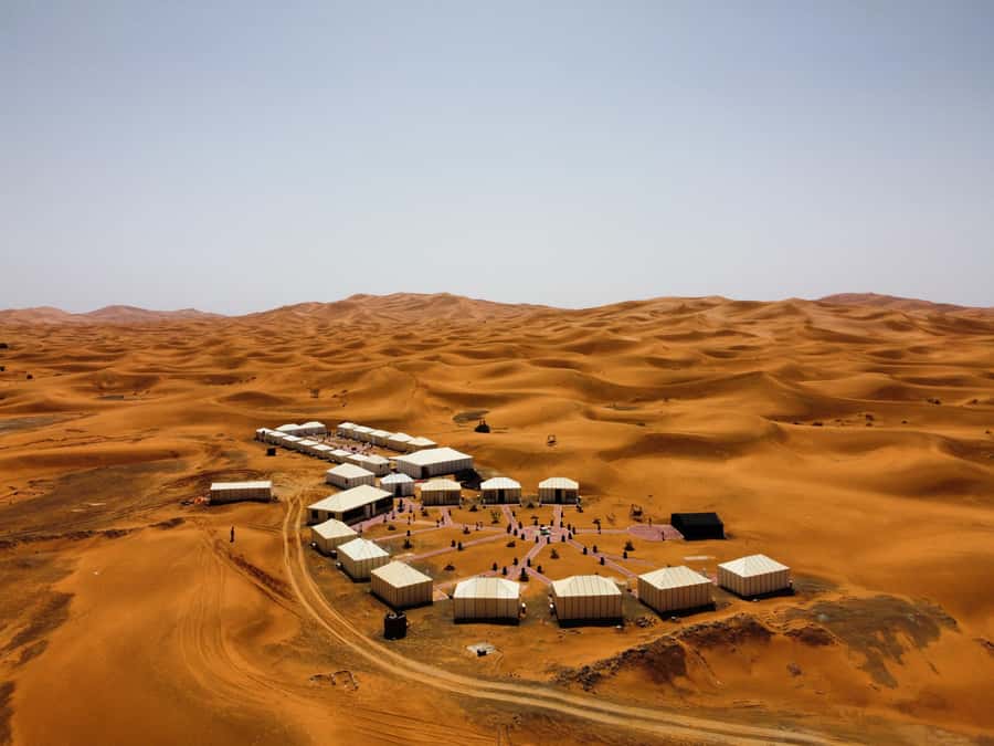 Merzouga: Overnight Stay in Luxury Desert Tent with Dinner - Arriving at the parking point