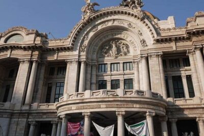 Mexico City: Exclusive Tour of Palacio de Bellas Artes